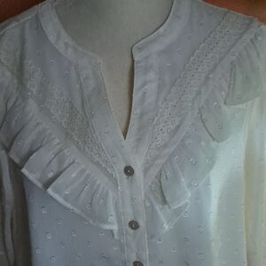 89th & Madison White Ruffle Blouse